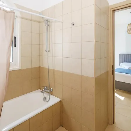 Sol Y Mar 2 W Pool&jacuzzi Paralimni