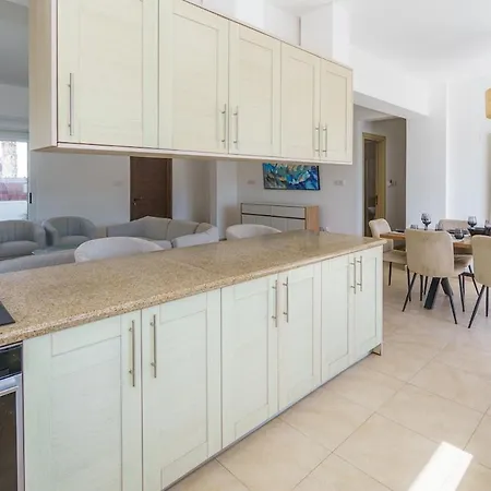 Dom wakacyjny Sol Y Mar 2 W Pool&jacuzzi