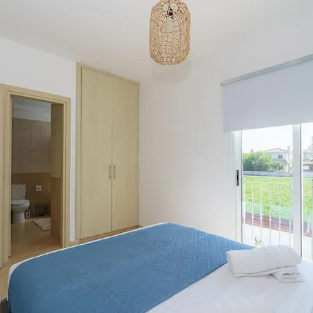 Sol Y Mar 2 W Pool & Jacuzzi * Paralimni