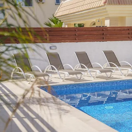 Casa de Férias Sol Y Mar 2 W Pool & Jacuzzi Paralimni